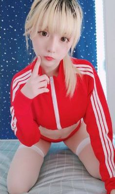 张津瑜和吕知樾三部曲在哪里看_BD韩语BD在线观看